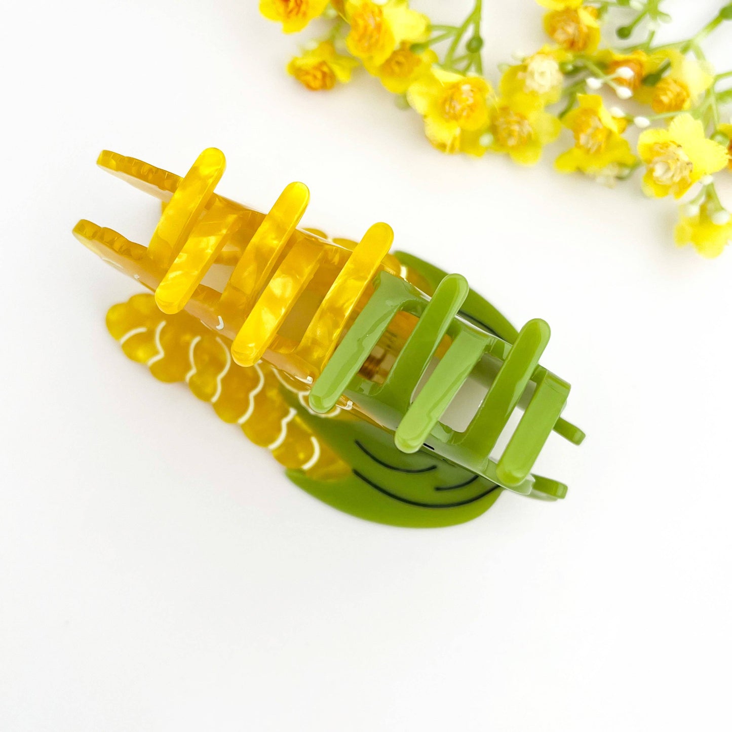 π½ Corn Hair Claw β Whimsical Acetate Vegetable Clip