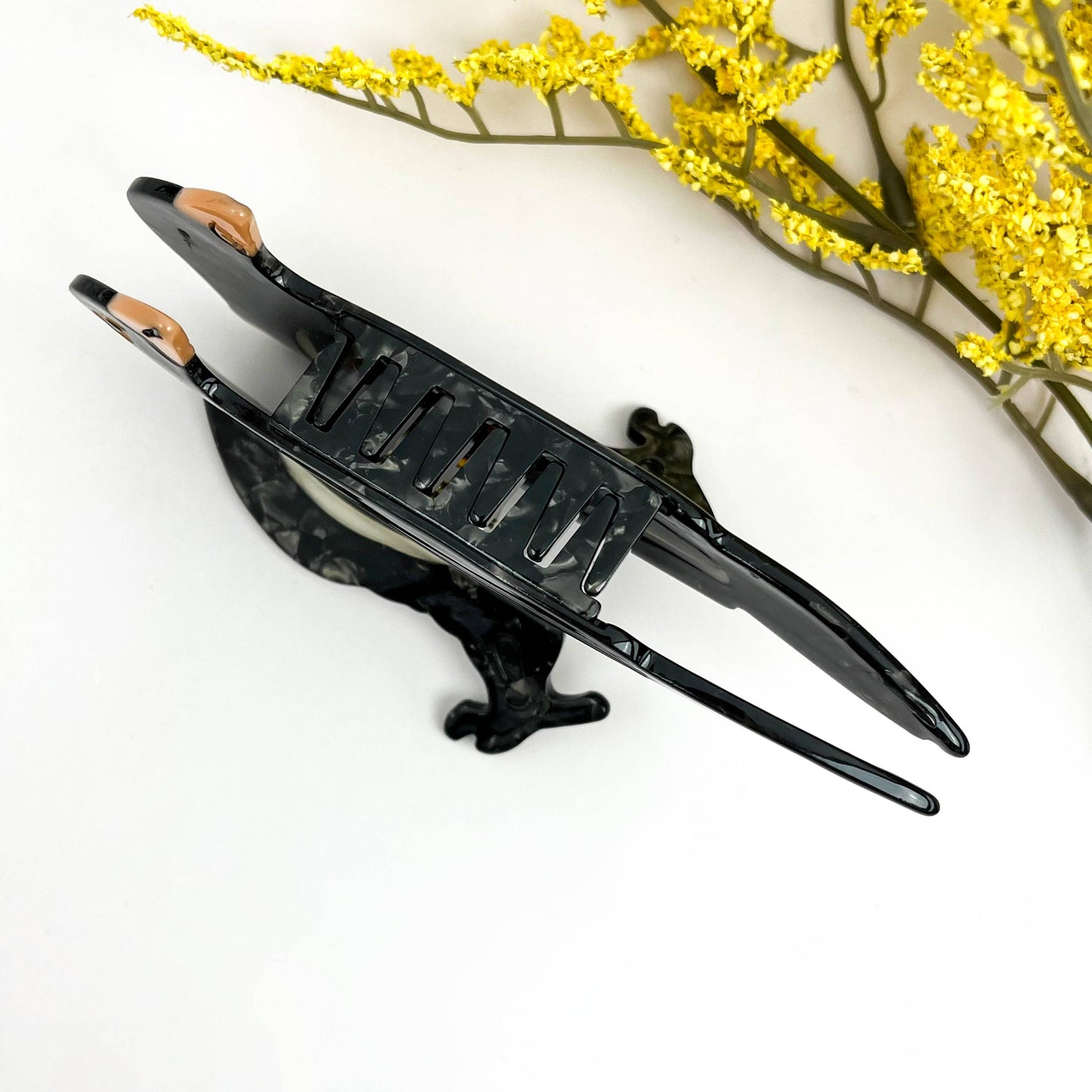 Moonlit Raven Acetate Hair Claw – Mysterious Gaze