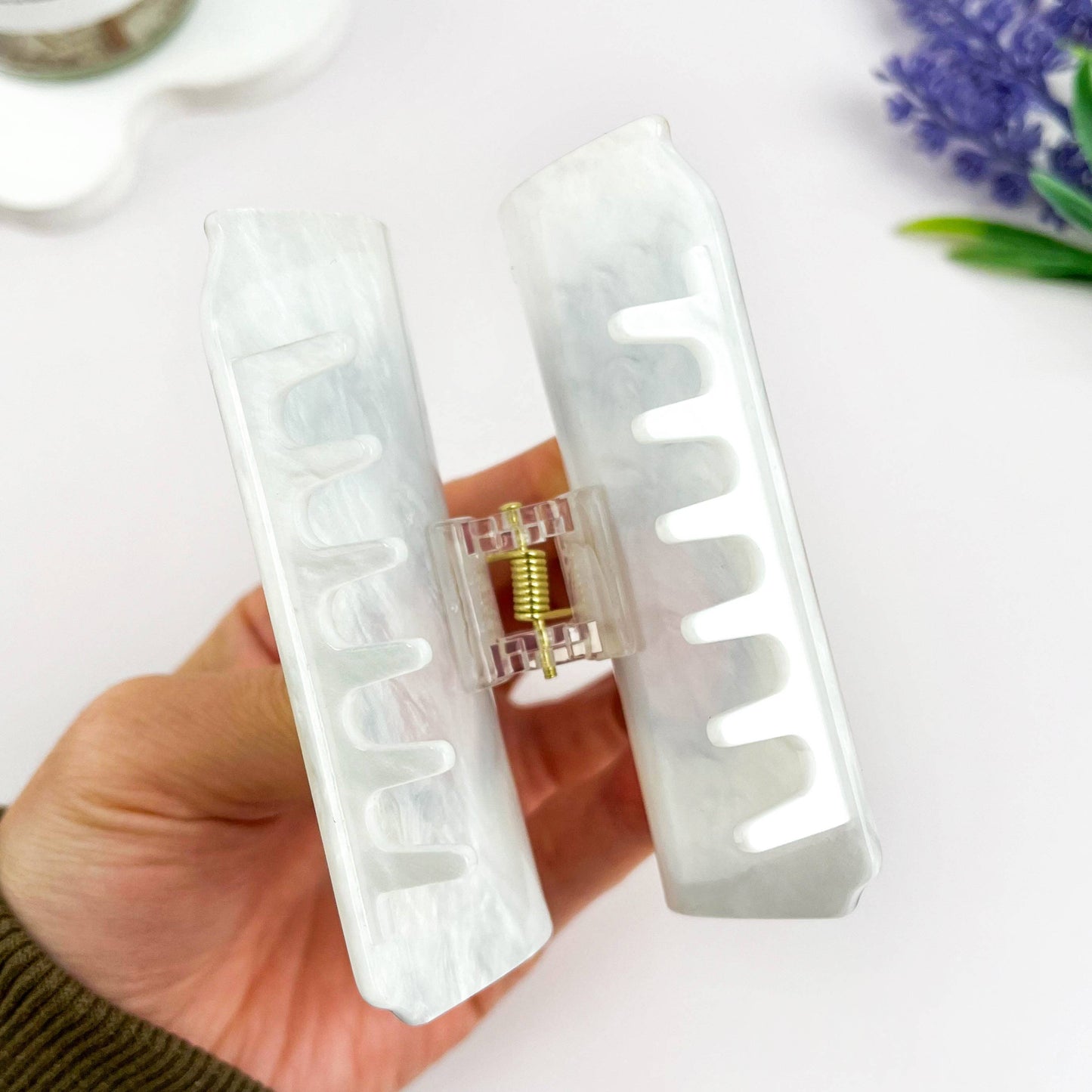Light Beer Can Hair Claw Clip – Creative Beverage Design
