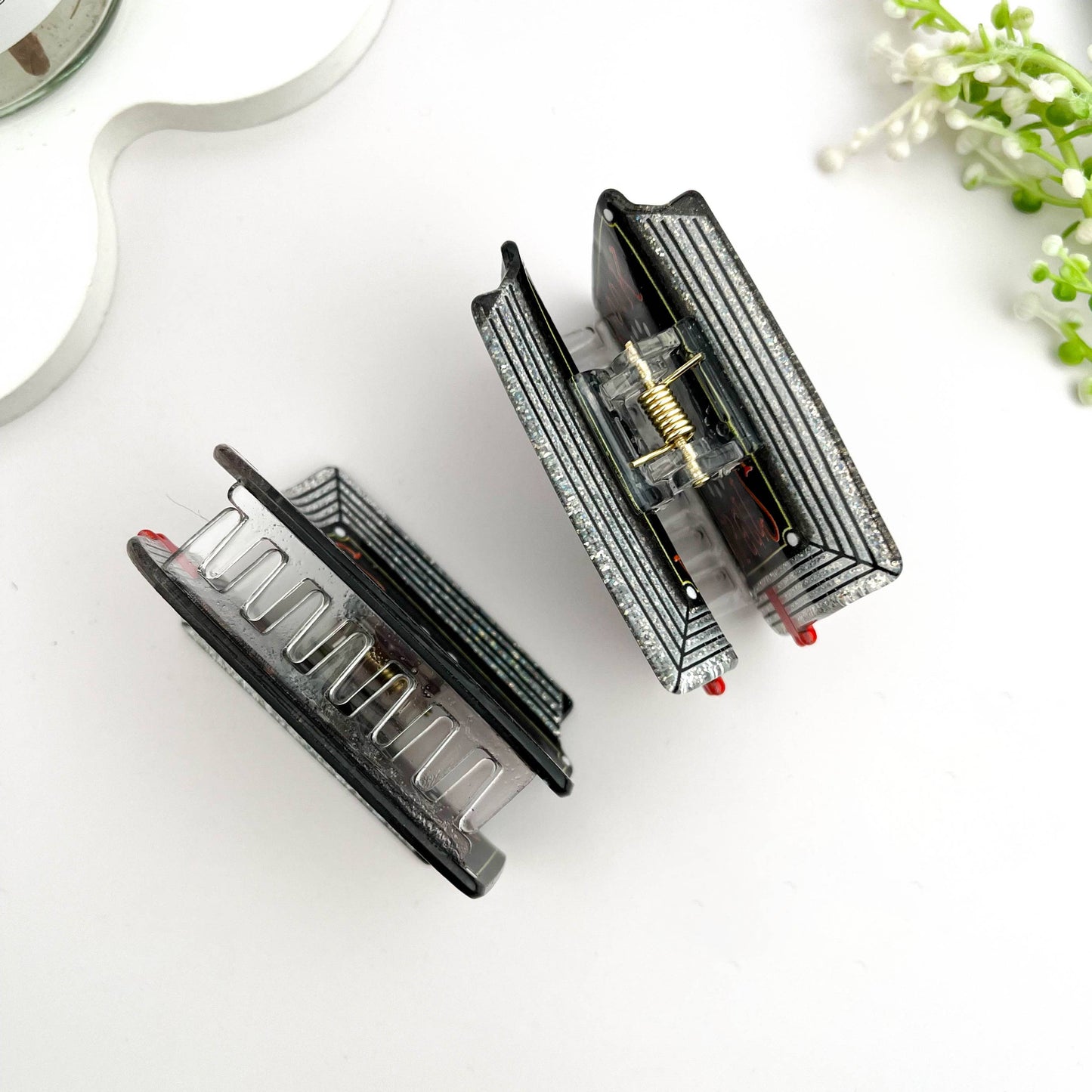 📖 Enchanting Magic Book Hair Claw–Spellbinding Acetate Clip