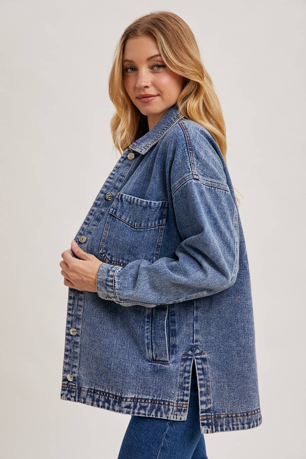 BUTTON DOWN SHIRT DENIM JACKET WITH POCKETS