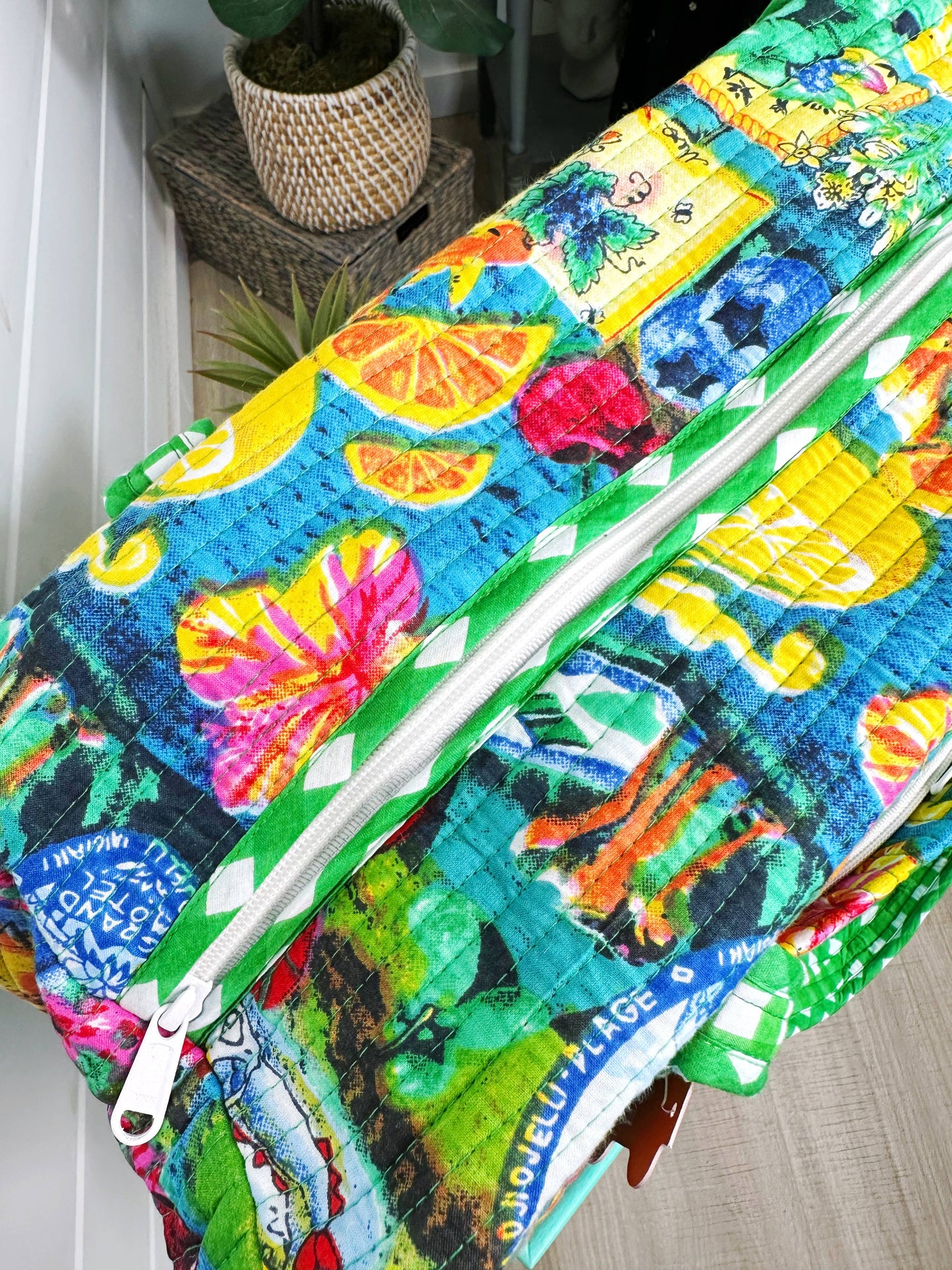 Santorini Vibes Weekender