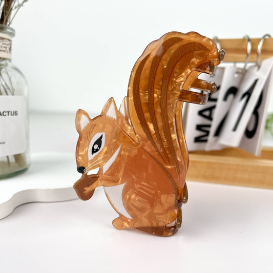 Squirrel clip