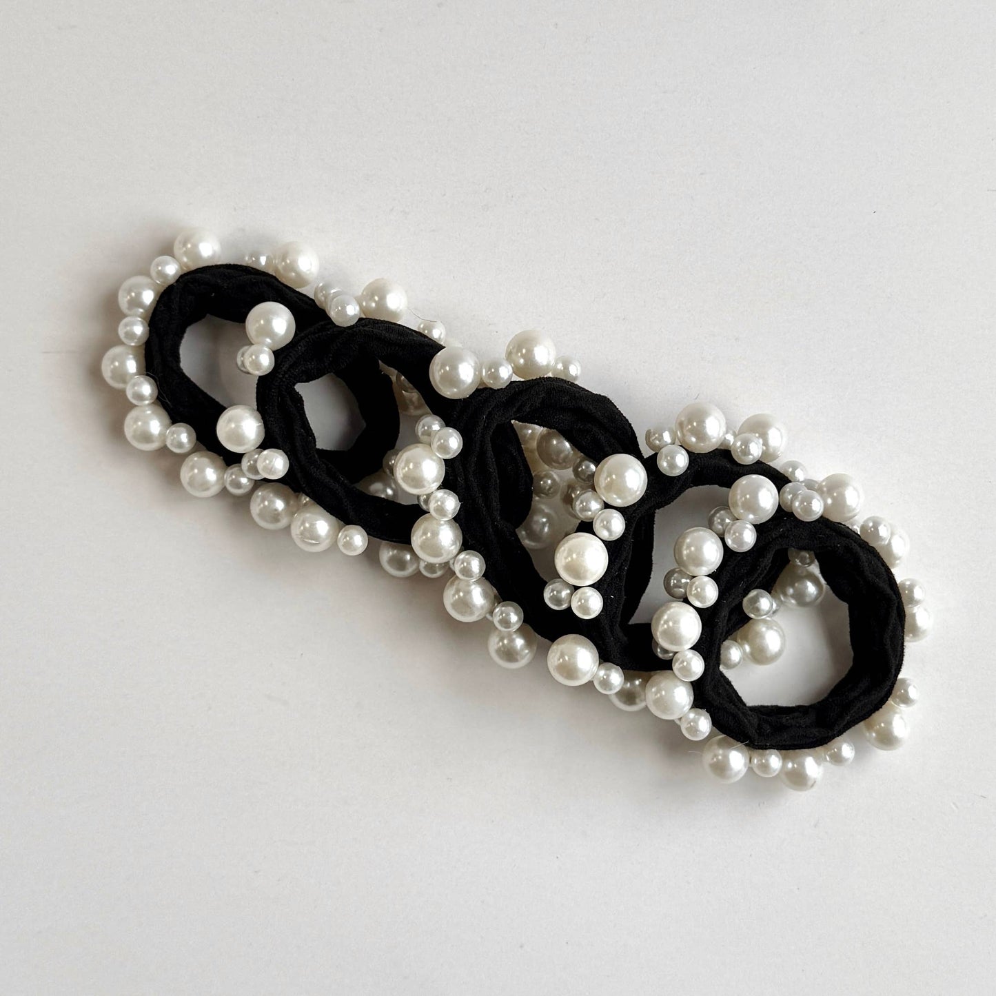 Textured Seamless Pearl Hair Ties (Set of 5)