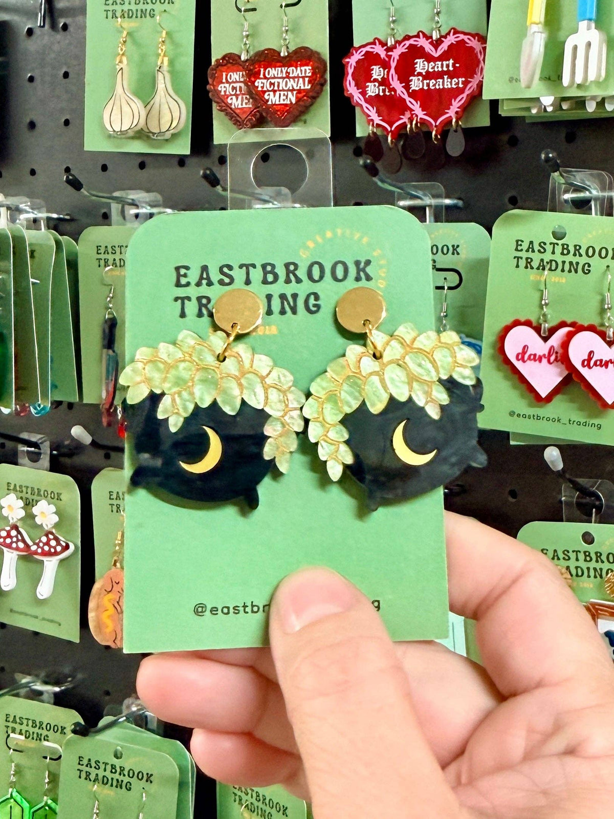 Plant cauldron earrings