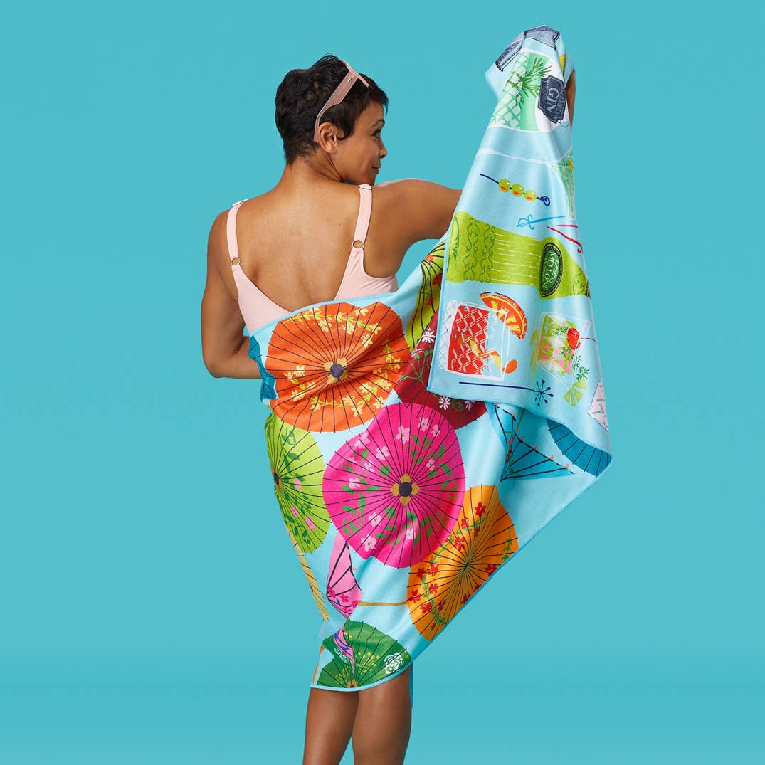 5 O'Clock Somewhere Go Big Microfiber Beach Towel