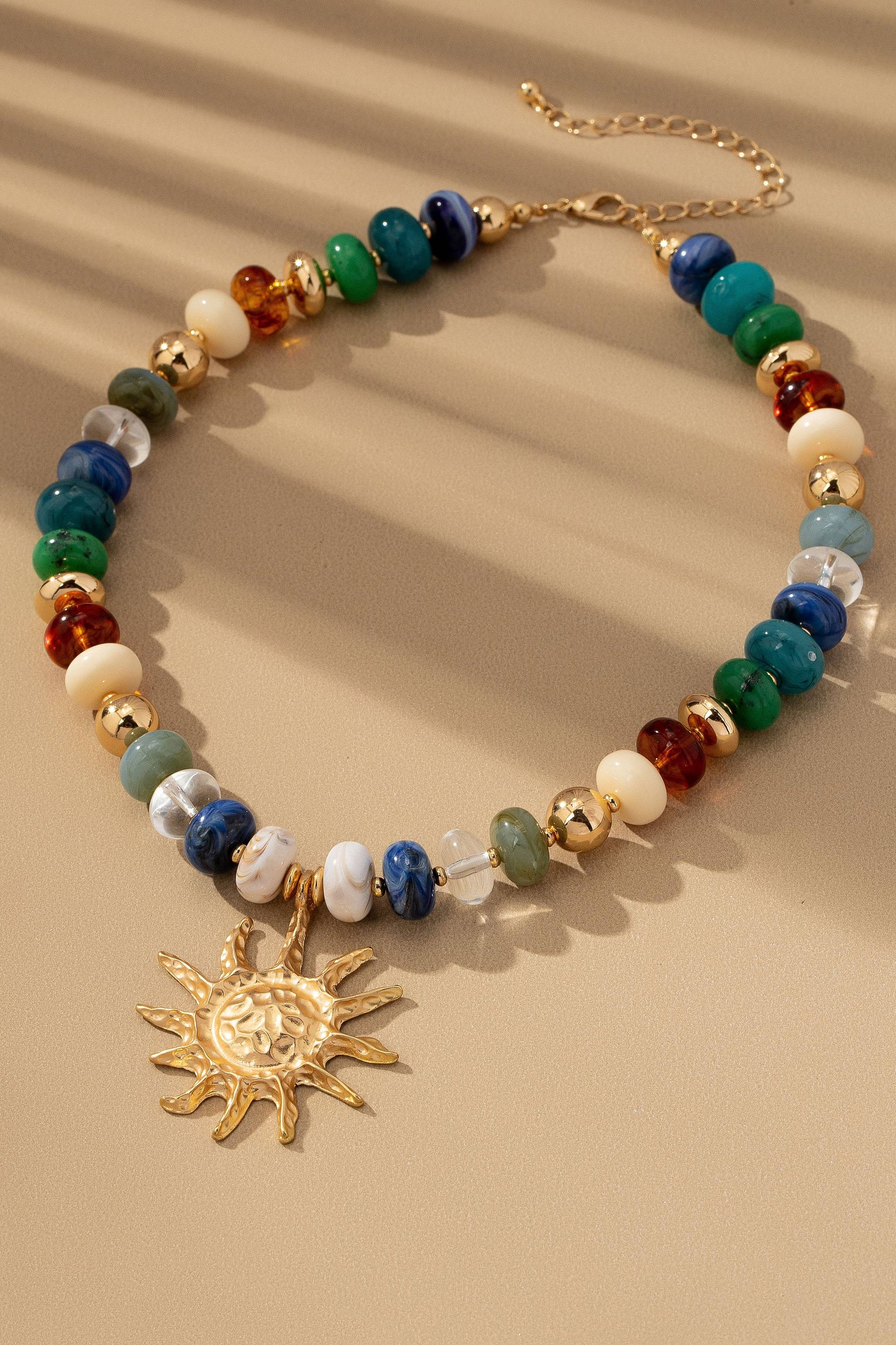 TRENDING HANDMADE CHUNKY BEADED CHARM NECKLACE