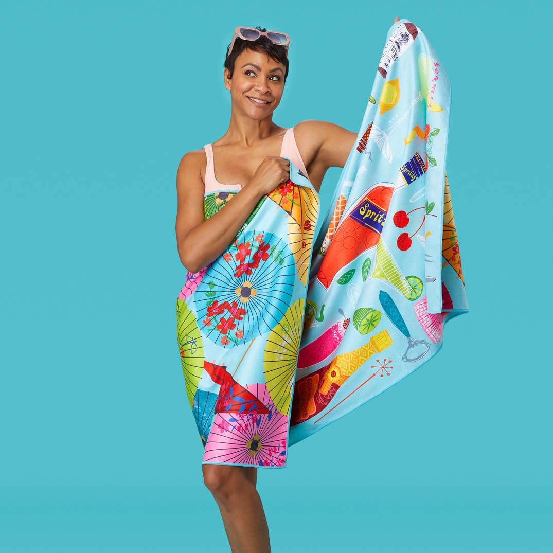 5 O'Clock Somewhere Go Big Microfiber Beach Towel